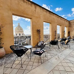Della Gioventu - Il Castello Hostel Noto